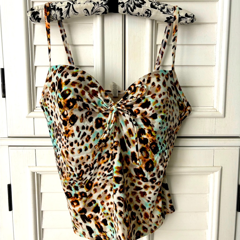 Victoria’s Secret tankini set 34DD